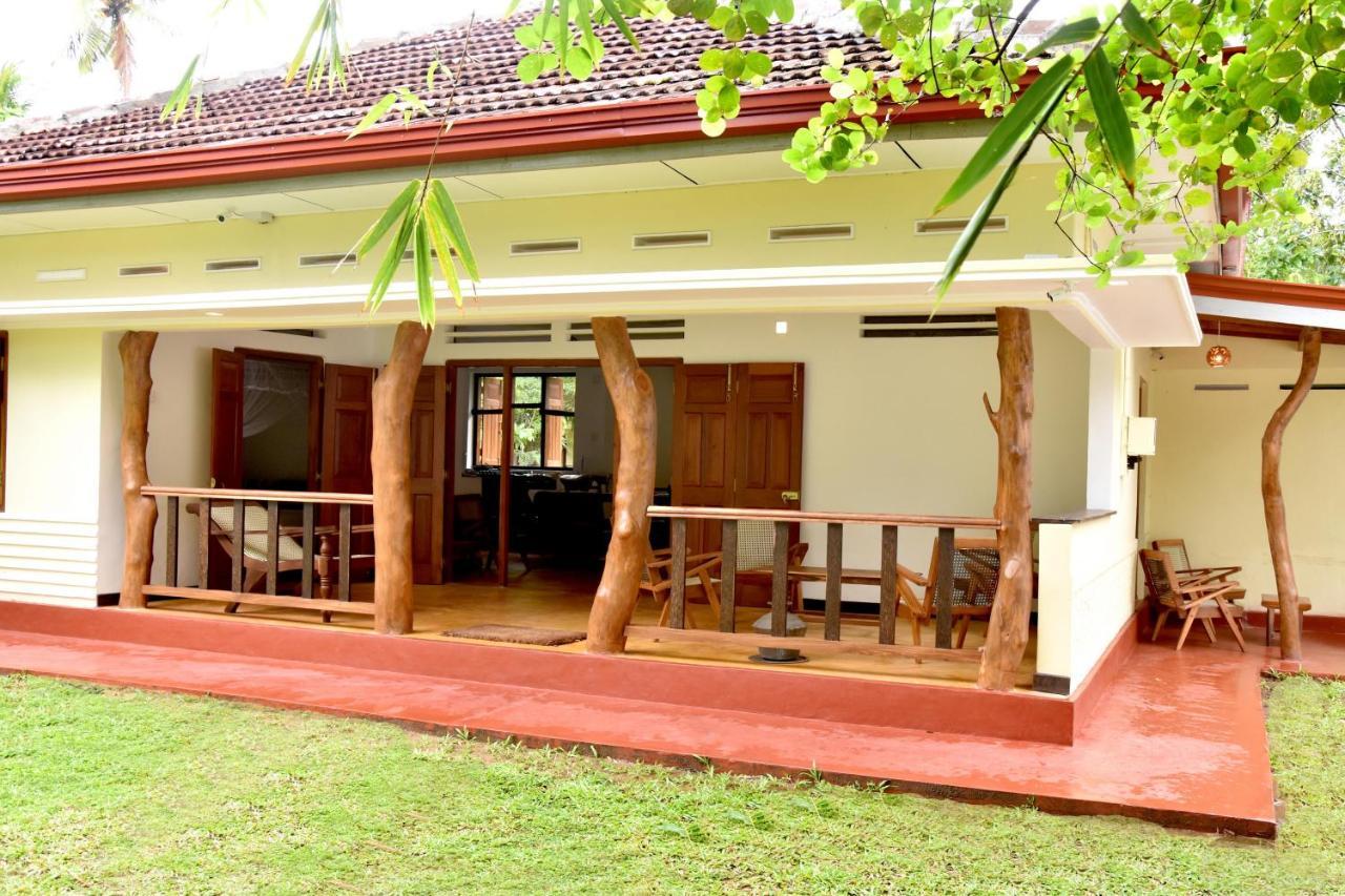 Villa Polhena Matara Exteriör bild